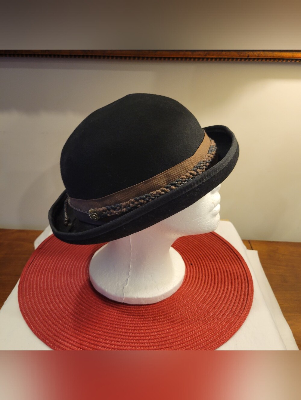 🎩EUC~ CONNER Black Bowler Hat with Brown Braided Band
